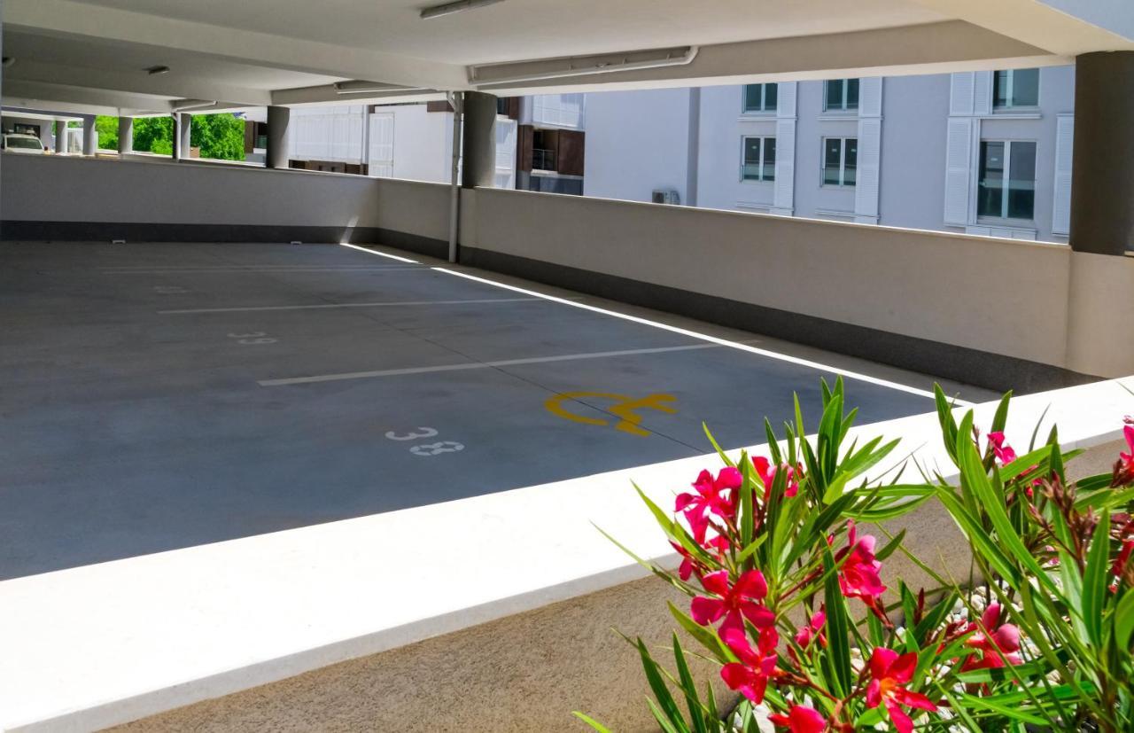 Rivus Apartments Омиш Экстерьер фото