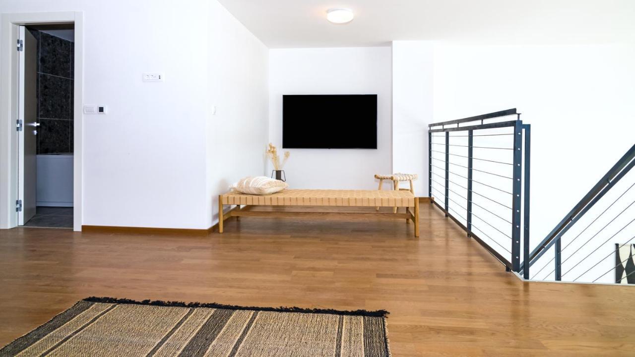 Rivus Apartments Омиш Экстерьер фото