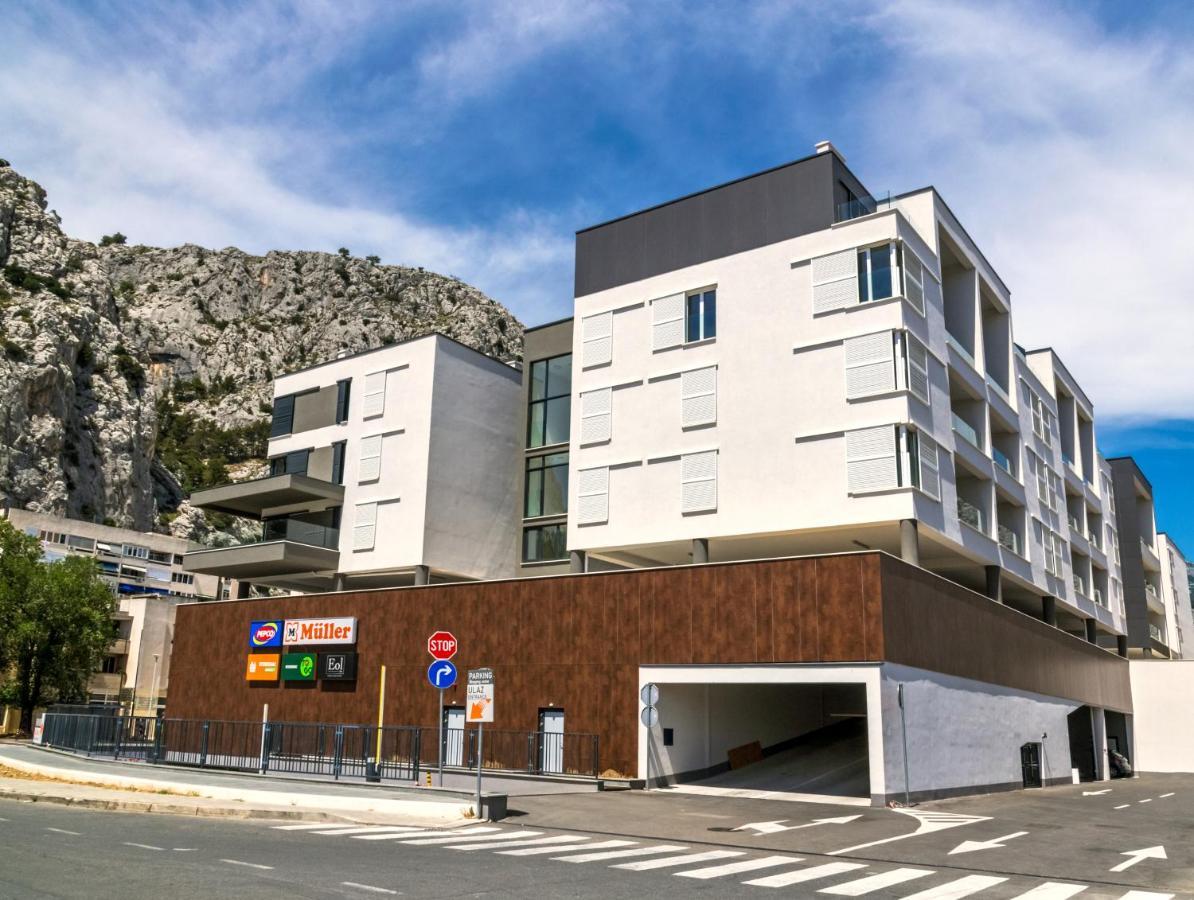 Rivus Apartments Омиш Экстерьер фото