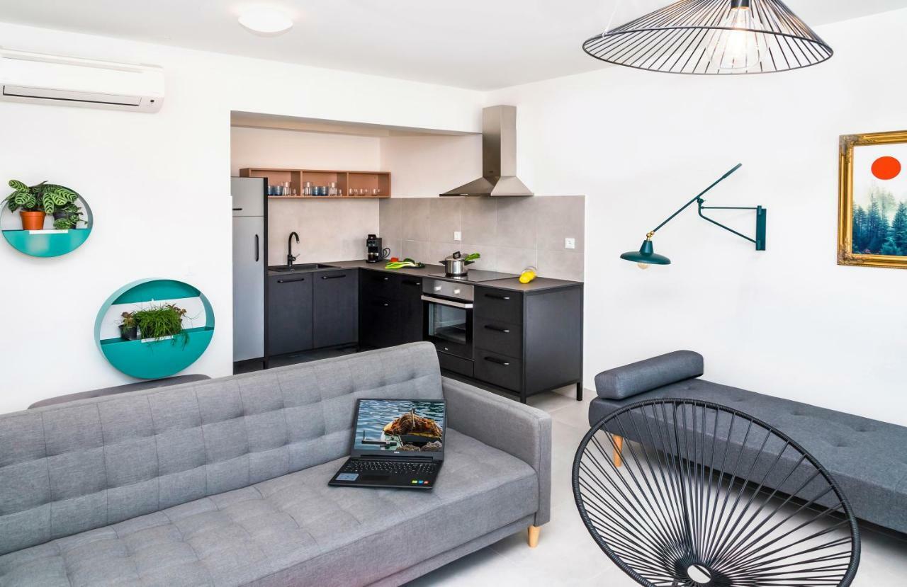 Rivus Apartments Омиш Экстерьер фото